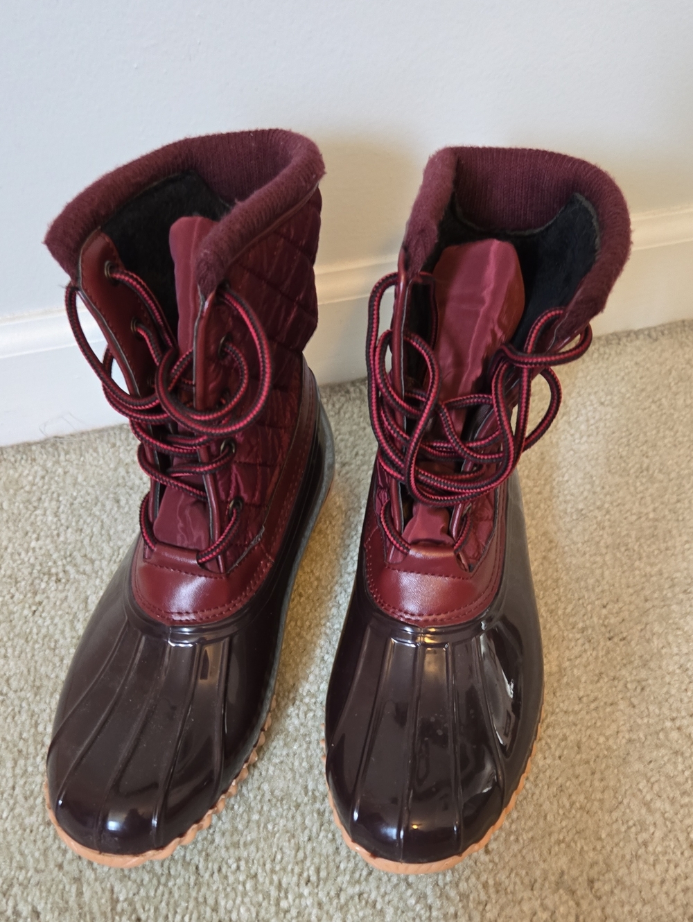 Sporto Women's Maroon Quilted Waterproof Winter Boots